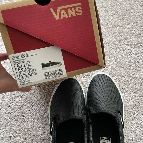 Vans Black Leather Slip-On Sneakers  Women’s 8 , Men’s 6.5 GUC - Picture 7 of 7